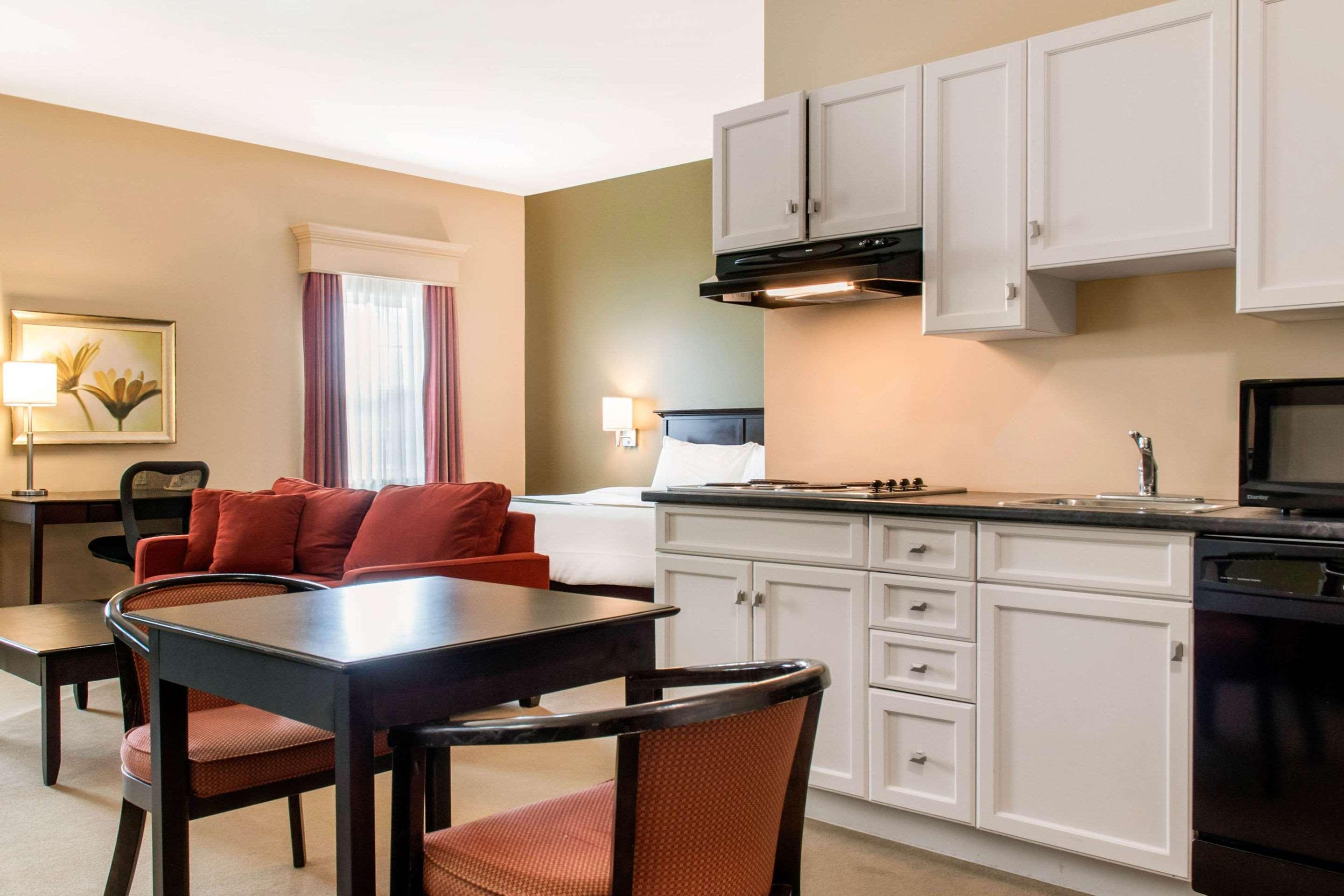 Quality Inn & Suites Quispamsis Rothesay Exterior foto