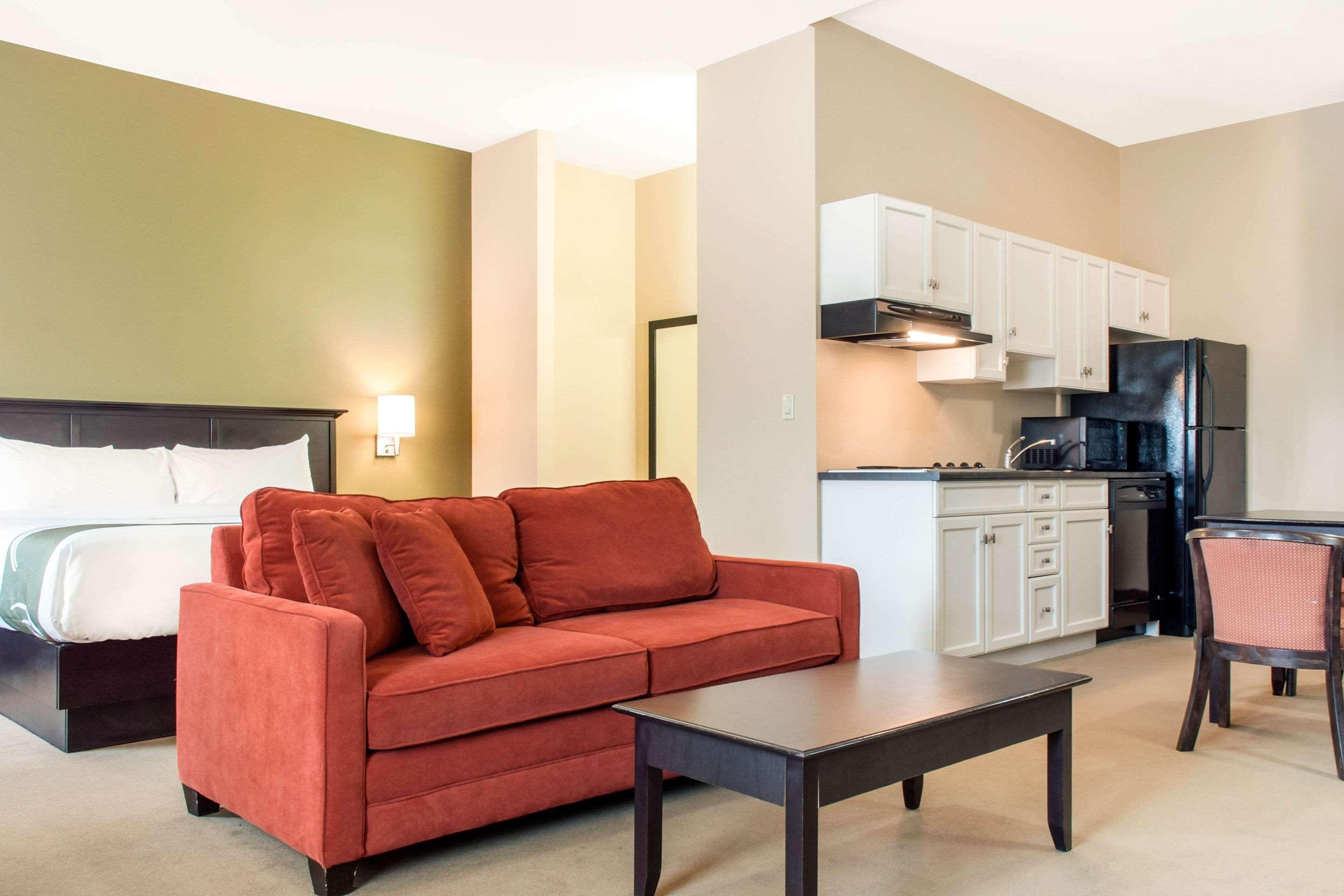Quality Inn & Suites Quispamsis Rothesay Exterior foto