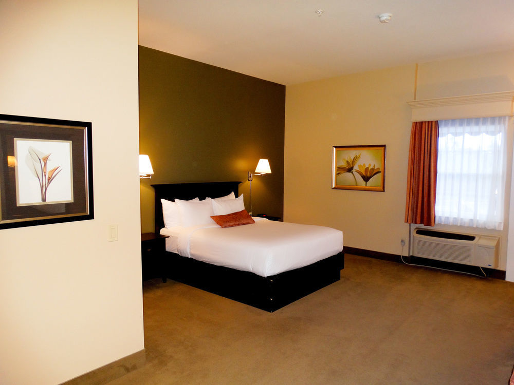 Quality Inn & Suites Quispamsis Rothesay Exterior foto